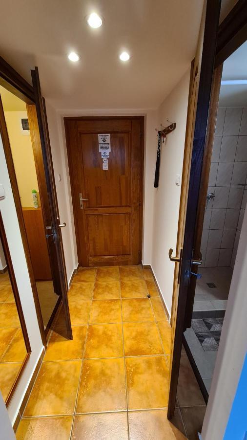Gyulai Fürdö Apartman Exterior foto