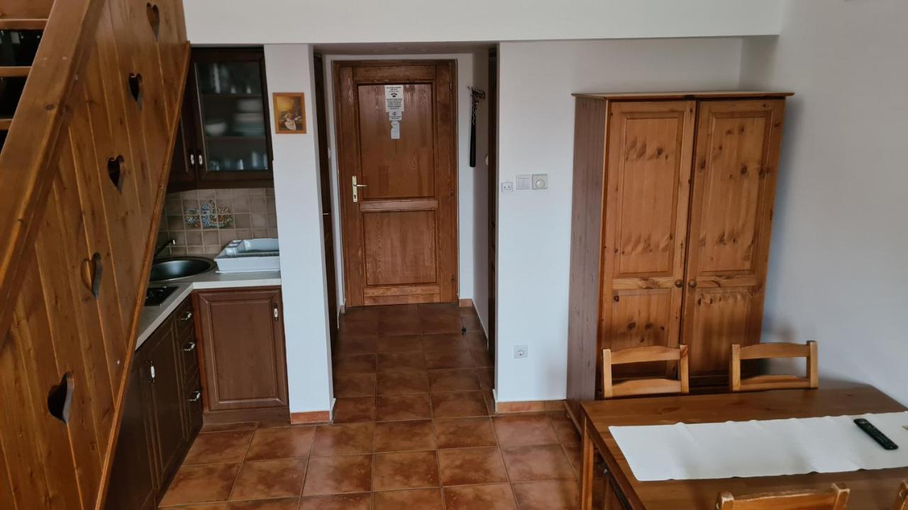Gyulai Fürdö Apartman Exterior foto