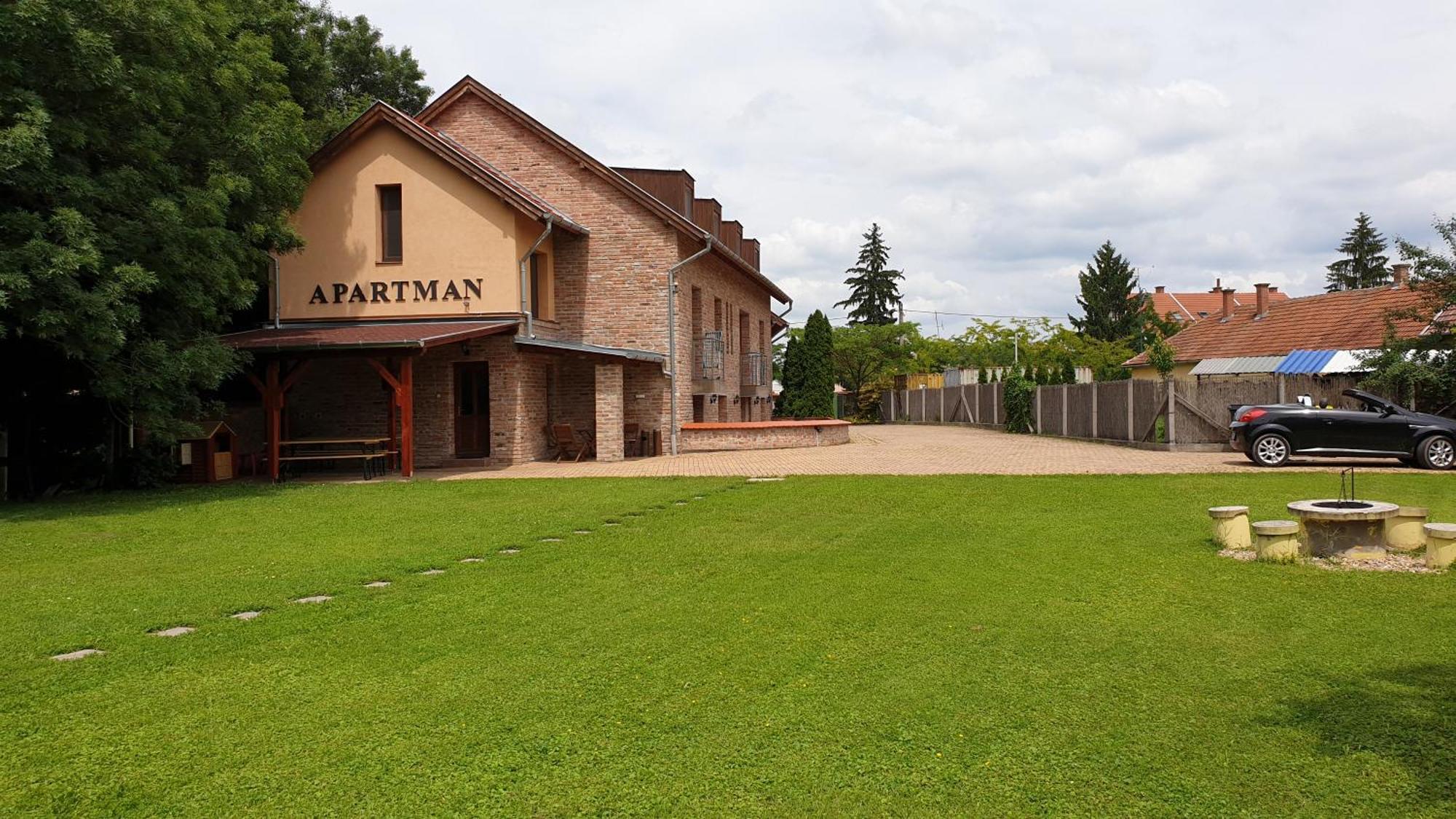 Gyulai Fürdö Apartman Exterior foto